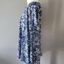 Enmain blue & white top, Size 20-22 Image 2