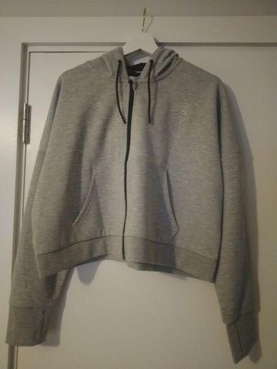 crop hoodie