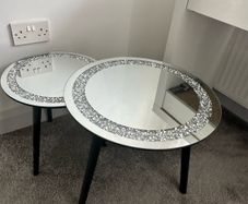 Set of 2 mirrored side tables