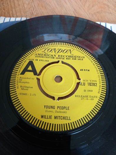 Willie Mitchell Young People 7"  DEMO