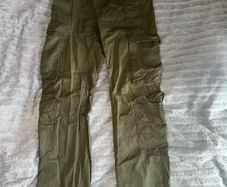 Khaki Bershka Cargos