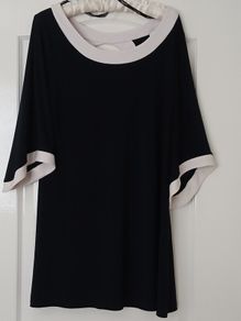 Joseph Ribkoff Navy Tunic Size12