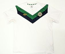 FREE POST Northern Ireland Umbro Football Jersey 2010 / 11 (XL) [Average] Shirt