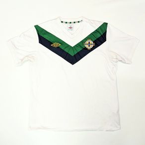 FREE POST Northern Ireland Umbro Football Jersey 2010 / 11 (XL) [Average] Shirt