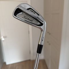 Titleist 4 iron