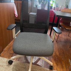 Ergonomic Mesh Office Chair