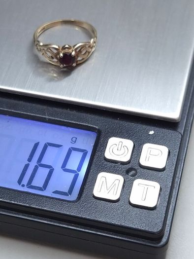 Vintage Fully Hallmarked Gold Garnet Ring Birmingham  Size 57
