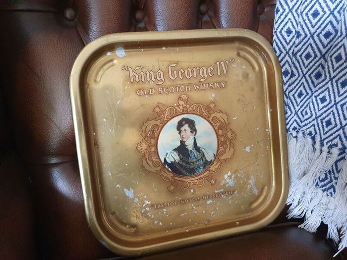 Pub tray, King George Scotch Whisky