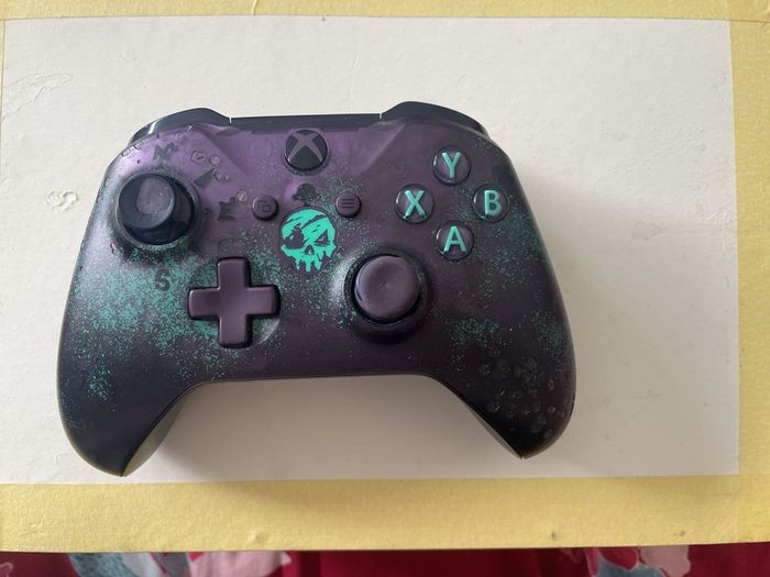 Xbox sea of thieves controller