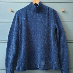 Cos knitted jumper size medium