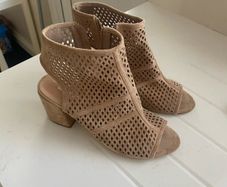 peep toe boots