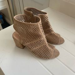 peep toe boots