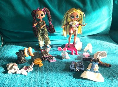 2 Bratz Dolls & Accessories