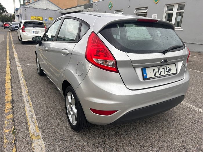 2011 Ford Fiesta private sale