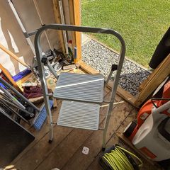 Step ladder