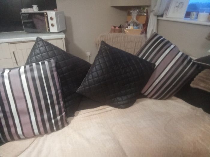 free sofas