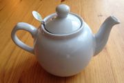 London Pottery Farmhouse 2-Cup Teapot