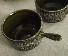 Vintage Tams England green handled soup bowls set of 2