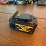Dewalt Battery 18V 4Amp Image 5
