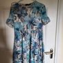 Bundle woman clothes size 8-10 Image 8