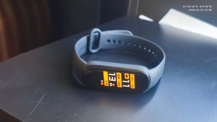 Amazfit Band 5 Fitness Tracker with Charger Black