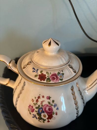 Sadler Teapot