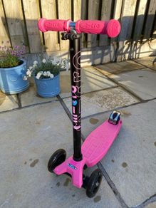 Micro Maxi Plus Led scooter - excellent condition