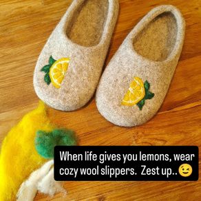 ladies woolen slippers