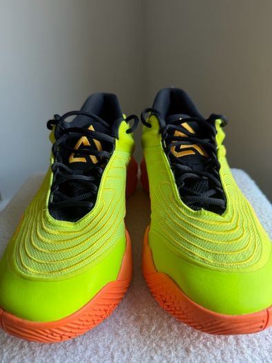 Nike Giannis Immortality Volt Orange Basketball Shoes UK 11 EU 46 Men