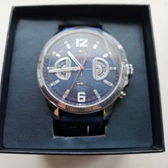 tommy hilfinger watch