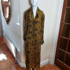 Jean Paul Suit.