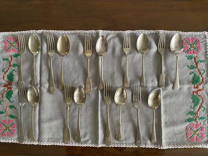 Cutlery - forks & spoons vintage