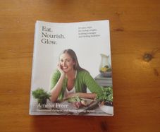 Amelia Freer    Eat, Nourish, Glow