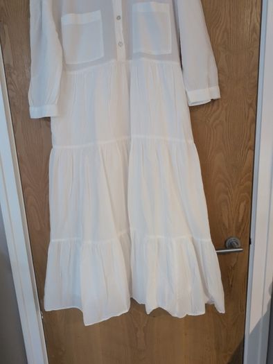 Zara White Dress. S. M- 12.  New- No Tag.