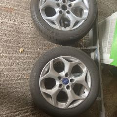 2 16in Ford focus alloys