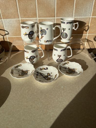Royal Tara "Book of Kells" 5 Mugs & 3 Shell shaped dishes as New