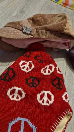 Bundle of hats