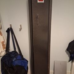 Gun cabinet