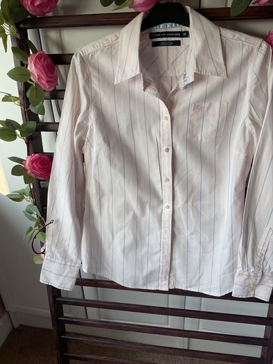 shirt Tommy Hilfiger size small Bnwot pink striped shirt 100% cotton