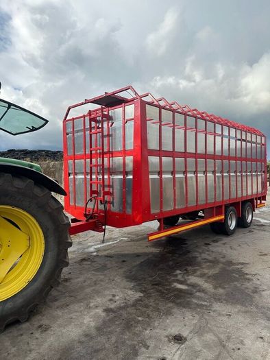 Cattle trailer