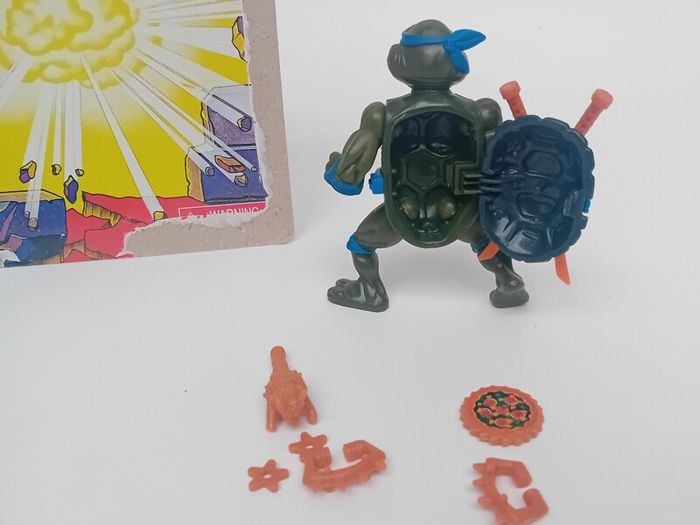 Playmates Teenage Mutant Ninja Turtles Re-Issue - Leonardo Storage Shell