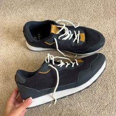 Men's runners from SILVER