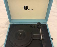 vinyl player
