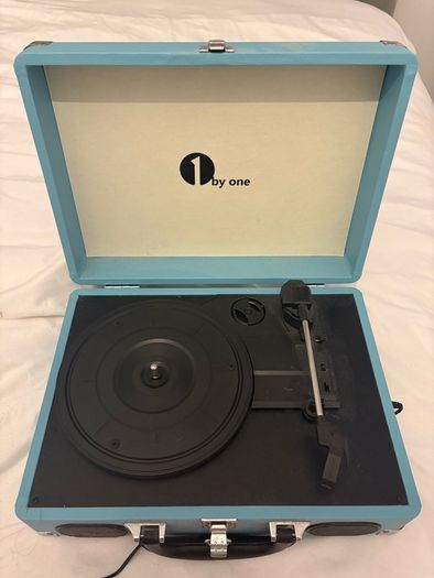 vinyl player