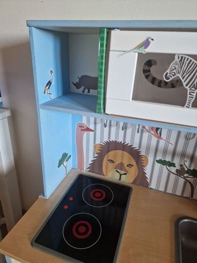 Play Kitchen