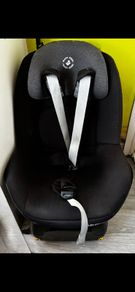 Maxi Cosi  car seat and isofix base