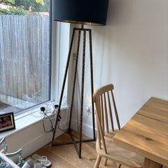standing lamp