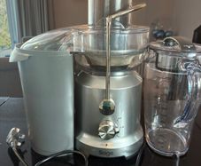 Sage Nutri Juicer - Very Lightly Used