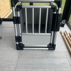 Dog transport box crate