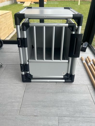 Dog transport box crate